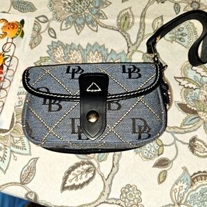 NWOT - Dooney and Bourke wristlet
